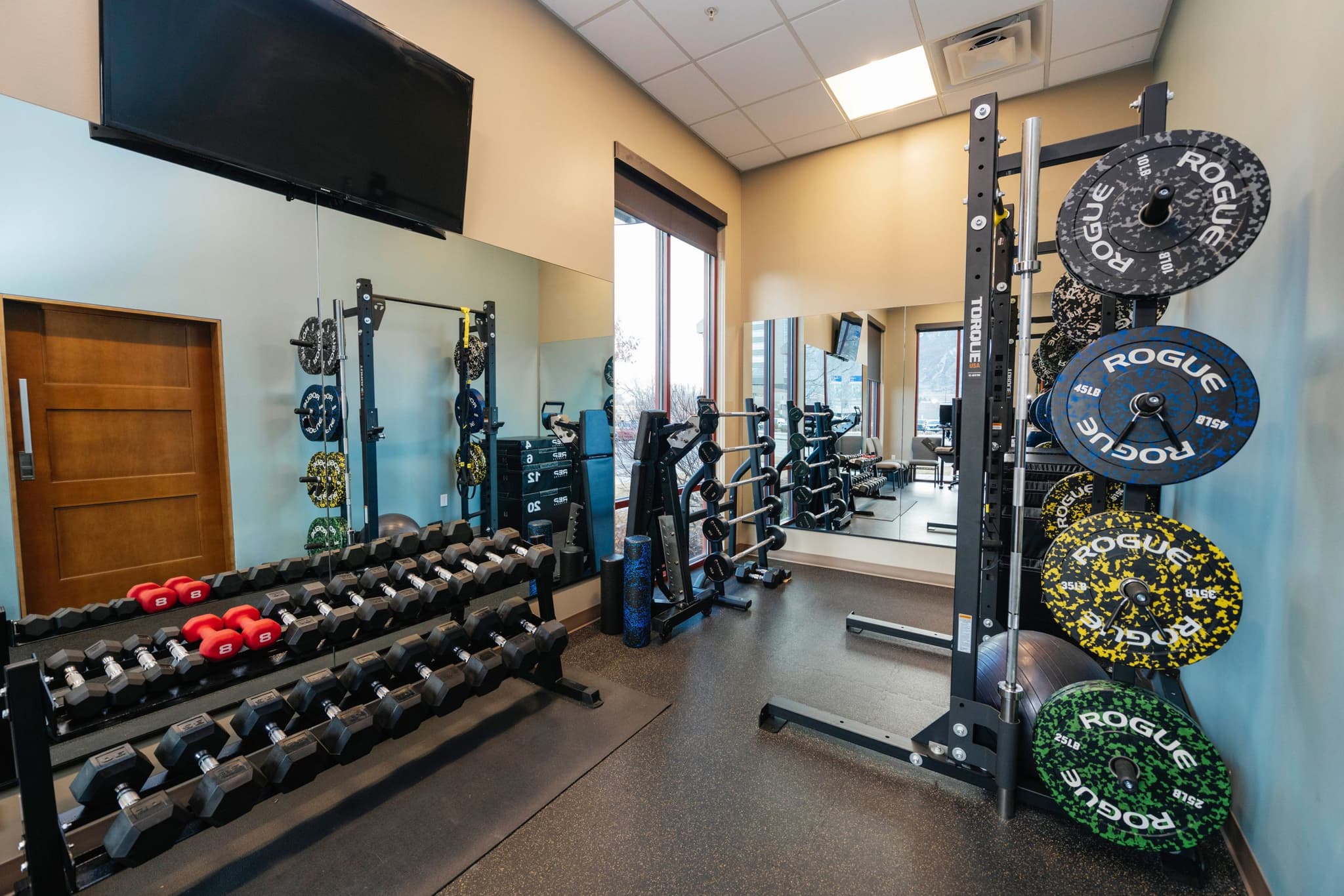 Image of On-site fitness room.